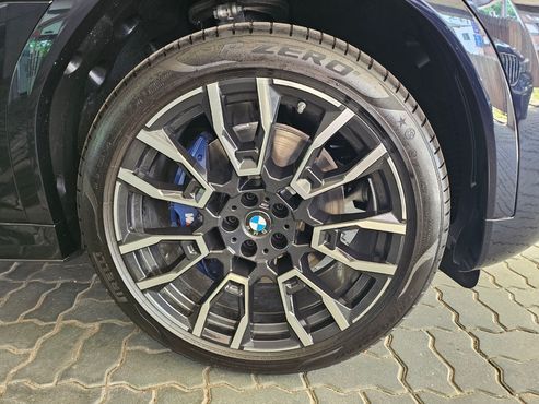 BMW X6 xDrive40i M Sport — пробег 1 905 км — фото 5 из 5