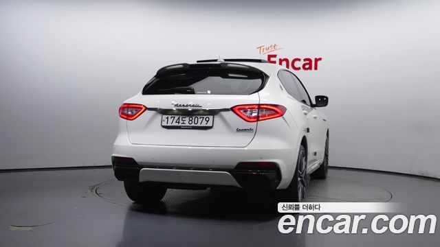 Maserati Levante 3.8 Trofeo — пробег 39 891 км — фото 4 из 5
