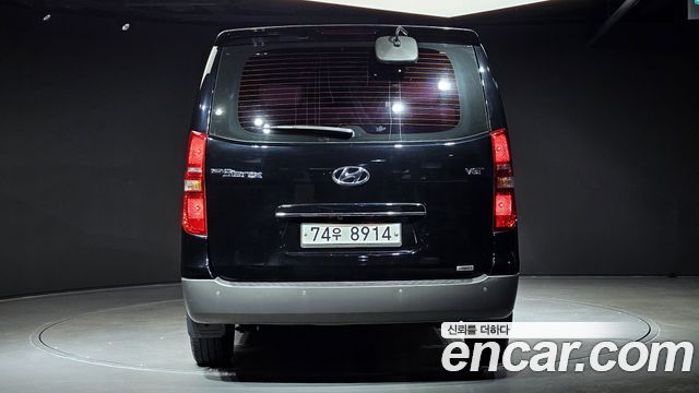 Hyundai Starex 4WD 11-Seater Wagon HVX VIP Package — пробег 58 524 км — фото 4 из 5