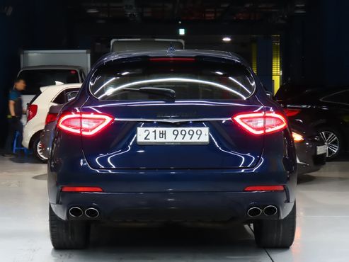 Maserati Levante 3.0 Diesel AWD GranSport — пробег 94 000 км — фото 4 из 5