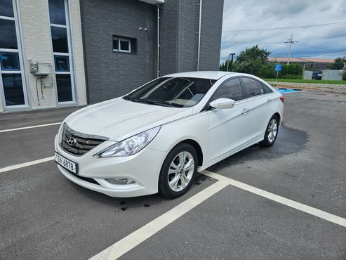 Hyundai Sonata Premier — пробег 99 000 км — фото 2 из 5