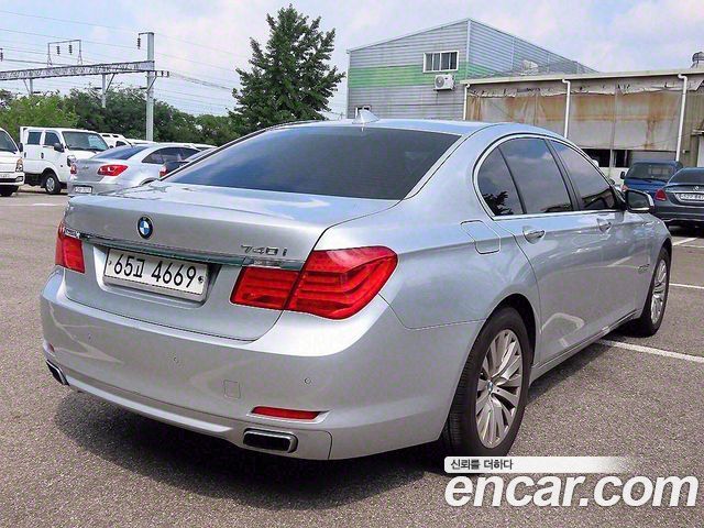 BMW 7-Series 740i — пробег 147 334 км — фото 3 из 5