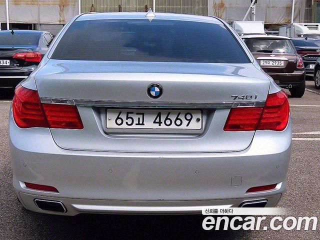 BMW 7-Series 740i — пробег 147 334 км — фото 4 из 5