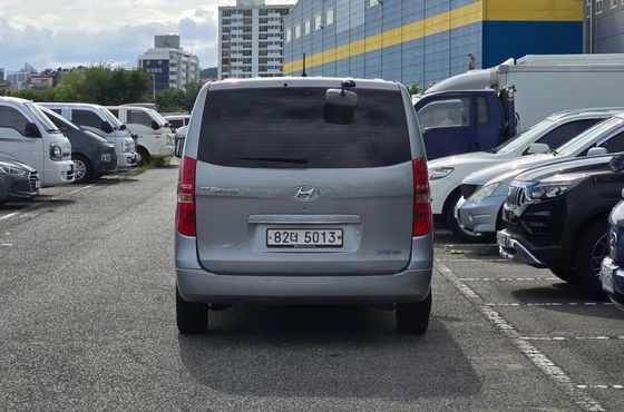Hyundai Starex Van 5-Seater Smart — пробег 105 660 км — фото 5 из 5