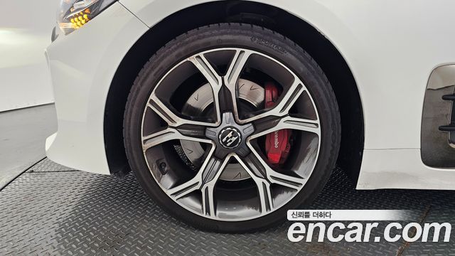 Kia Stinger 3.3 Turbo AWD GT — пробег 76 879 км — фото 5 из 5