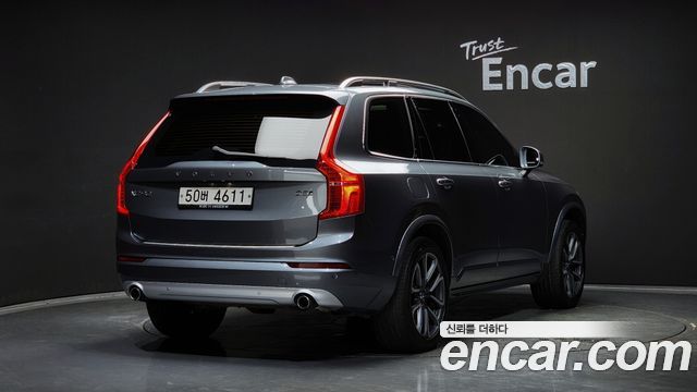 Volvo XC90 D5 Momentum — пробег 141 756 км — фото 2 из 5