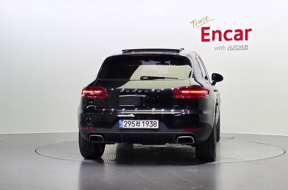 Porsche Macan 2.0 95B — пробег 142 154 км — фото 4 из 5
