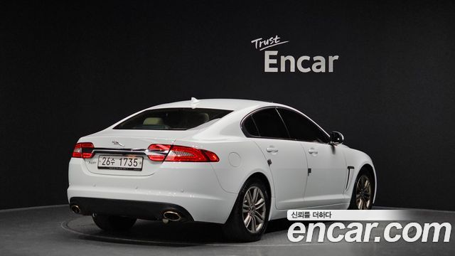 Jaguar XF 3.0D Luxury X250 — пробег 177 043 км — фото 2 из 5