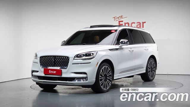 Lincoln Aviator 3.0 Black Label AWD — пробег 66 450 км — фото 1 из 5
