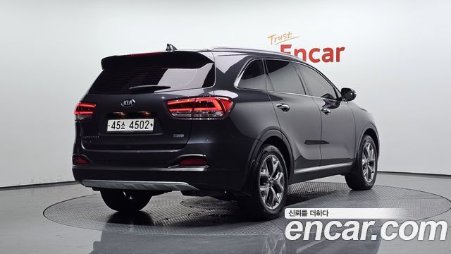 Kia Sorento Diesel 2.0 2WD Prestige — пробег 107 818 км — фото 2 из 5