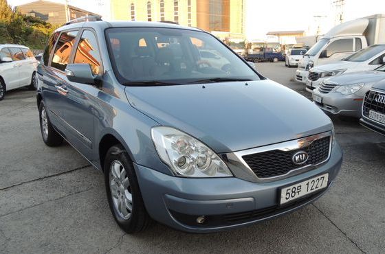 Kia Carnival New Carnival GLX High-Deluxe — пробег 133 413 км — фото 3 из 5