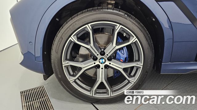 BMW X6 xDrive40i M Sport — пробег 43 820 км — фото 5 из 5
