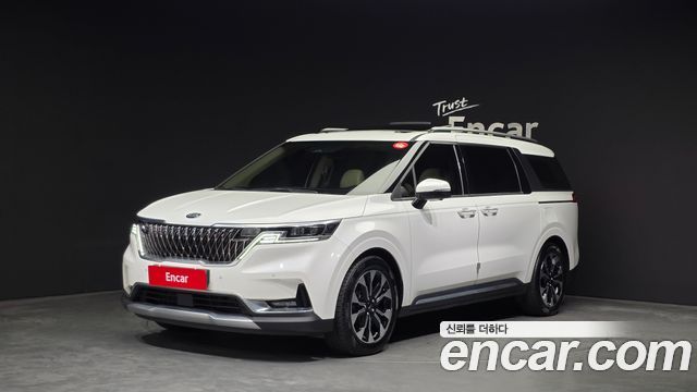 Kia Carnival 9-Seater Signature — пробег 76 572 км — фото 1 из 5