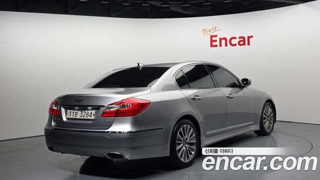 Hyundai Genesis из Кореи Encar