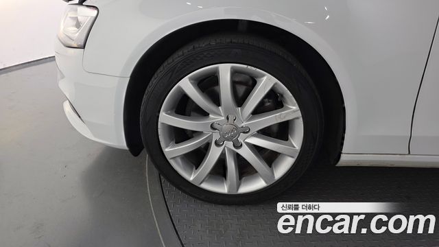 Audi A4 из Кореи Encar