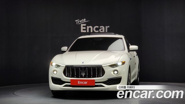 Maserati Levante из Кореи Encar