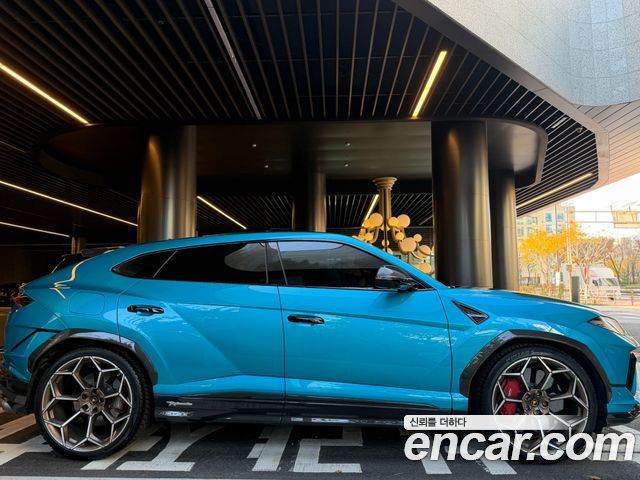 Lamborghini Urus 4.0 V8 Performante — пробег 18 000 км — фото 3 из 5