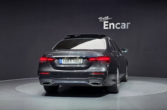 Mercedes-Benz E-Class E350 4MATIC AMG Line Edition — пробег 75 157 км — фото 4 из 5