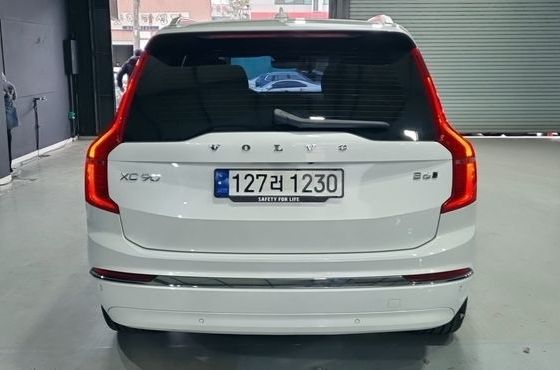Volvo XC90 B6 Ultimate Bright — пробег 42 817 км — фото 4 из 5
