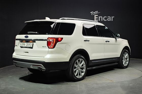 Ford Explorer 2.3 Limited 4WD 5th — пробег 52 498 км — фото 2 из 5