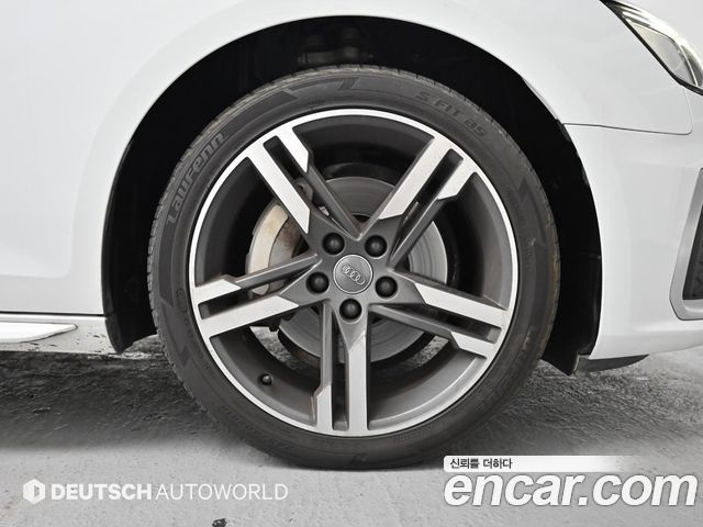 Audi A4 из Кореи Encar