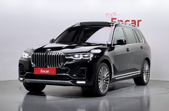 BMW X7 xDrive 40d Design Pure Excellence 7-Seater — пробег 79 701 км — фото 1 из 5