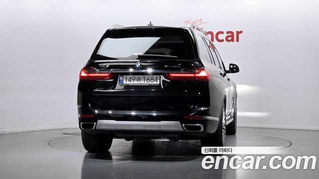 BMW X7 xDrive 40d Design Pure Excellence 7-Seater — пробег 79 701 км — фото 4 из 5