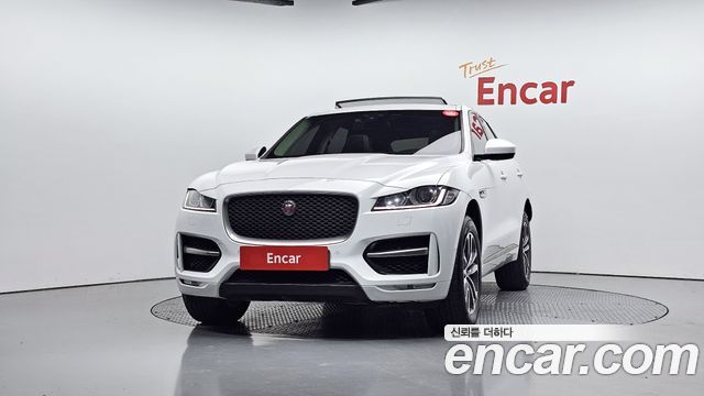 Jaguar F-PACE 20d R-Sport — пробег 111 509 км — фото 3 из 5