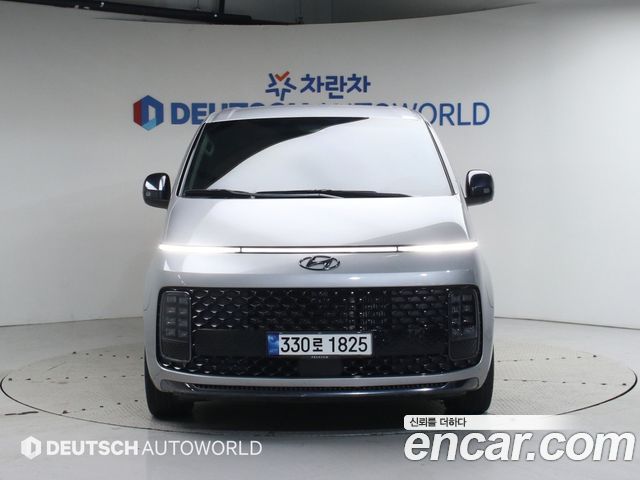 Hyundai Staria 4WD Lounge 9-Seater Inspiration — пробег 56 293 км — фото 3 из 5