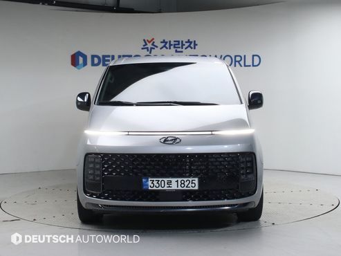 Hyundai Staria 4WD Lounge 9-Seater Inspiration — пробег 56 293 км — фото 3 из 5