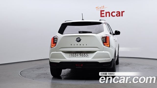 Ssangyong TIBOLI из Кореи Encar