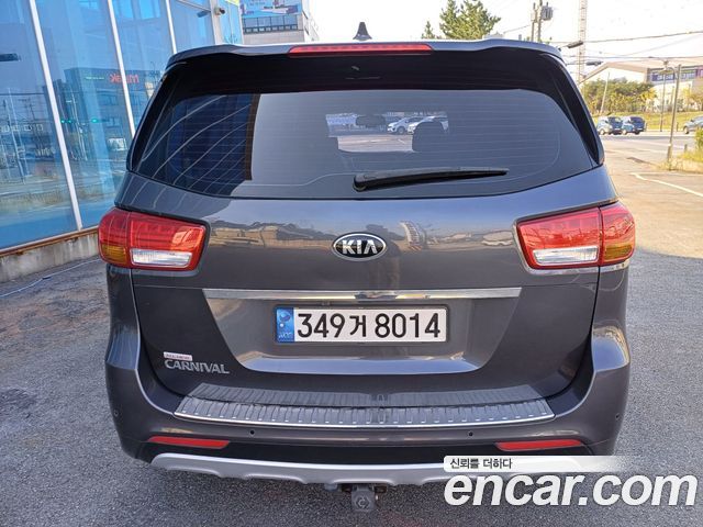 Kia Carnival из Кореи Encar