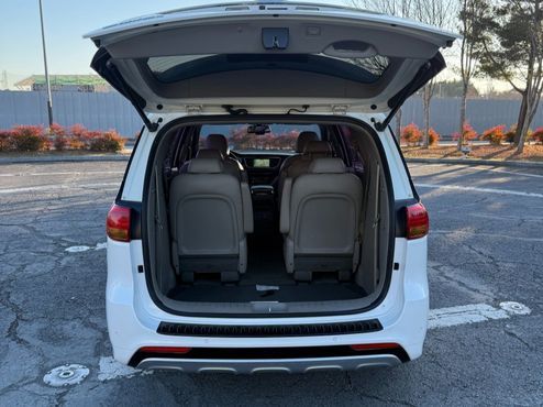 Kia Carnival 9-seater Noblesse — пробег 250 310 км — фото 5 из 5