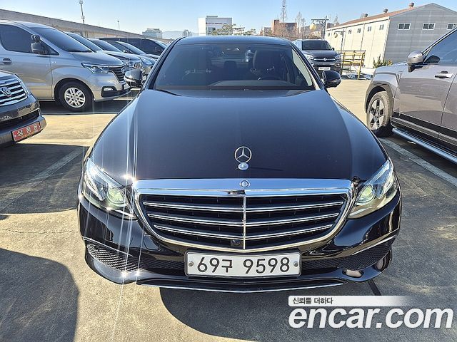 Mercedes-Benz E-Class из Кореи Encar