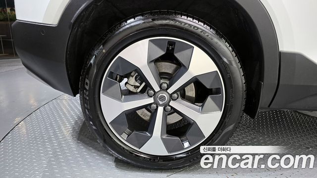 Volvo XC40 из Кореи Encar