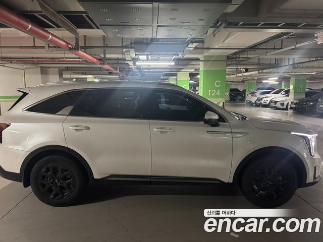 Kia Sorento HEV 1.6 2WD Signature — пробег 12 876 км — фото 1 из 5