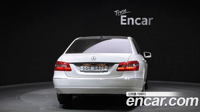 Mercedes-Benz E-Class из Кореи Encar