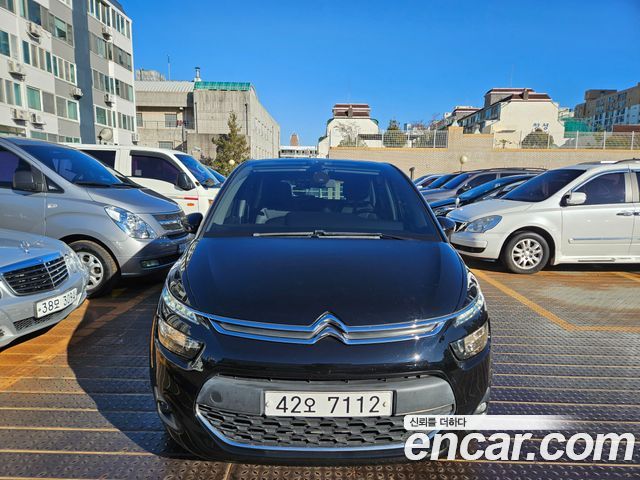 Citroen-DS C4 Picasso 2.0 B-HDI INTENSIVE — пробег 113 147 км — фото 1 из 5