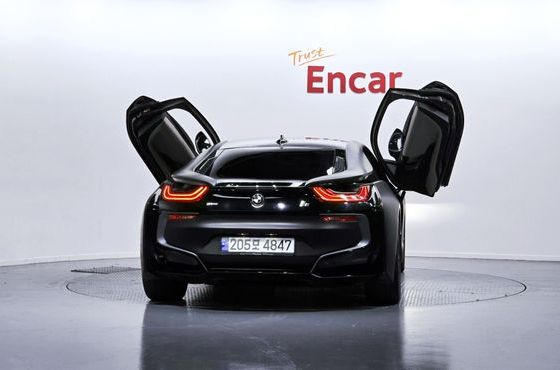 BMW i8 Coupe — пробег 68 992 км — фото 4 из 5