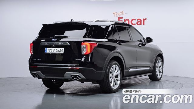Ford Explorer 3.0 Platinum 4WD — пробег 20 200 км — фото 2 из 5