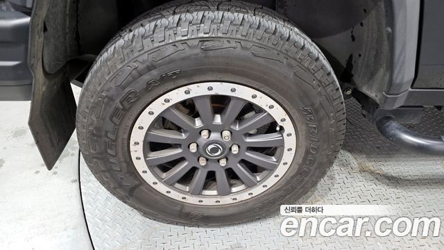 Ineos Grenadier из Кореи Encar