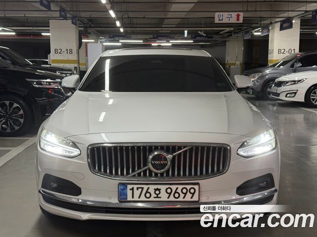 Volvo S90 B5 Ultimate Bright — пробег 74 000 км — фото 1 из 5