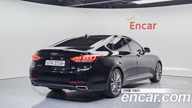 Hyundai Genesis из Кореи Encar