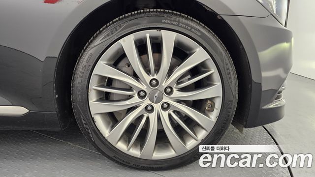 Hyundai Genesis из Кореи Encar