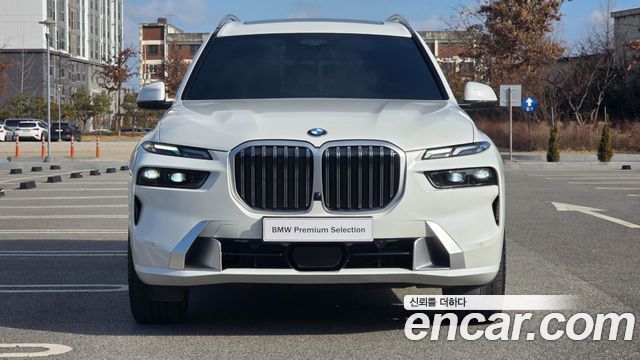 BMW X7 xDrive 40i Design Pure Excellence 6-Seater — пробег 11 336 км — фото 3 из 5