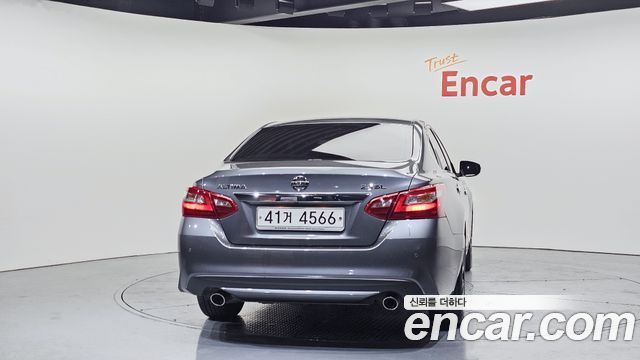 Nissan Altima из Кореи Encar