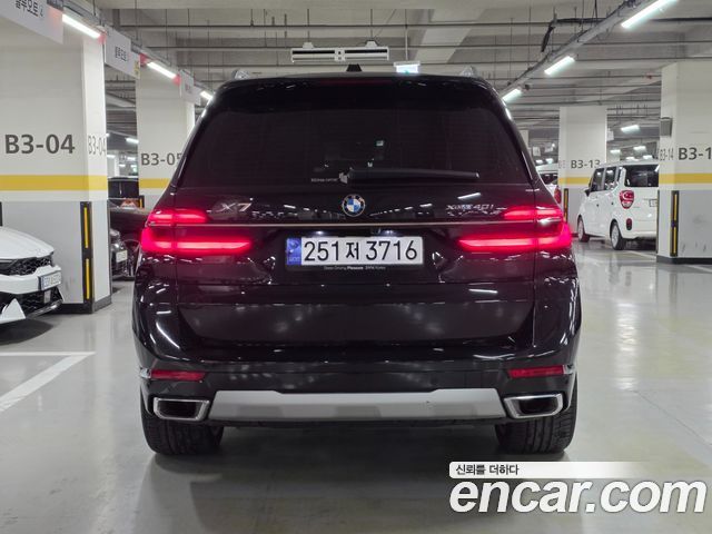 BMW X7 xDrive 40i Design Pure Excellence 6-Seater — пробег 24 000 км — фото 5 из 5