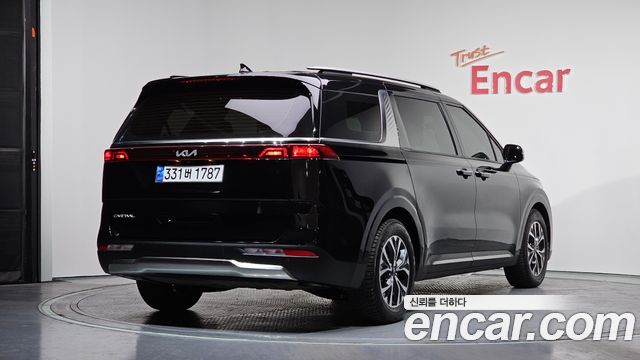 Kia Carnival 9-Seater Noblesse — пробег 27 500 км — фото 2 из 5