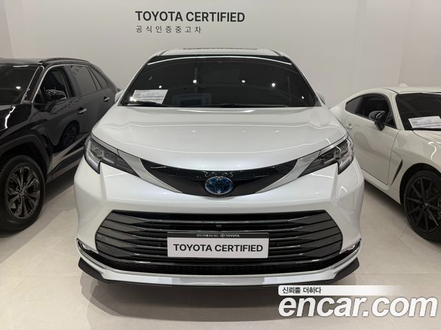 Toyota Sienna 2.5 Hybrid 2WD — пробег 2 671 км — фото 3 из 5