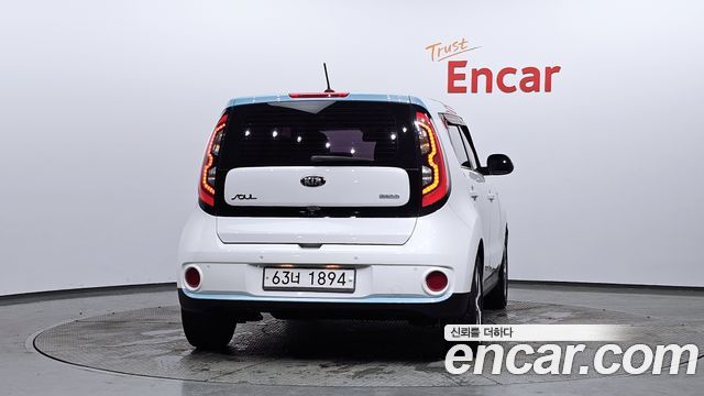 Kia Soul EV — пробег 51 156 км — фото 4 из 5